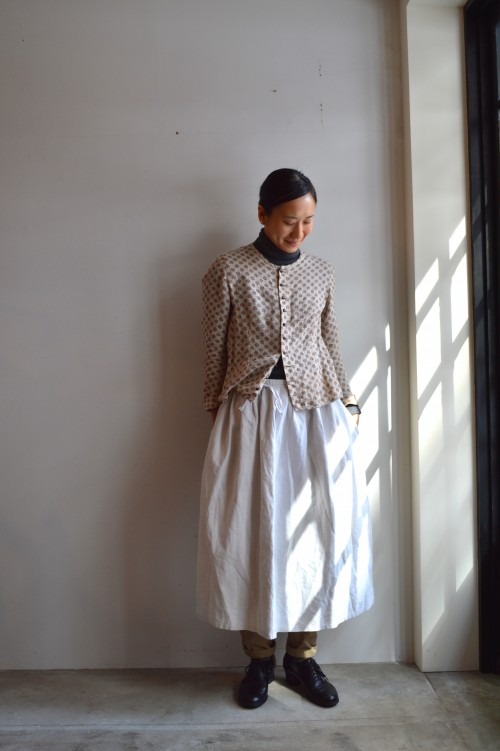 Apron : Vintage ¥14,800+tax Bottoms : 1950's French Work Trousers ¥16,800+tax Shoes : ANATOMICA ¥92,000+tax