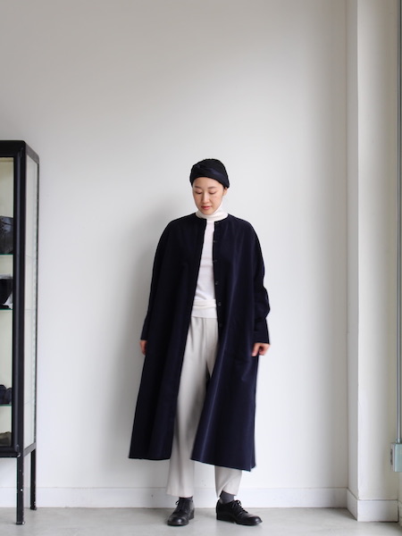 カラーMILKTENNE HAND CRAFTED MODERN  KNIT CAPE